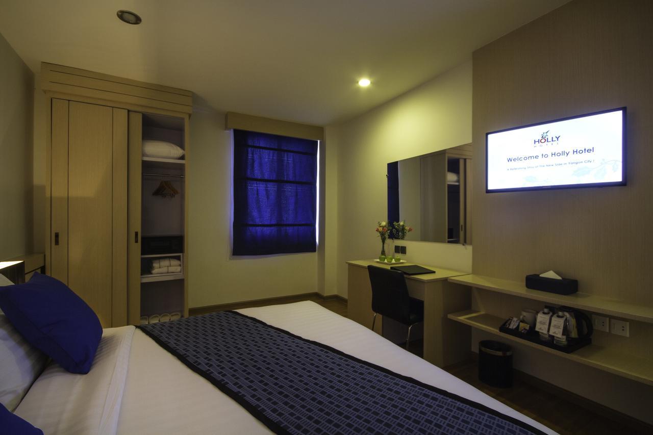 Holly Hotel Myanmar Yangon Exterior foto