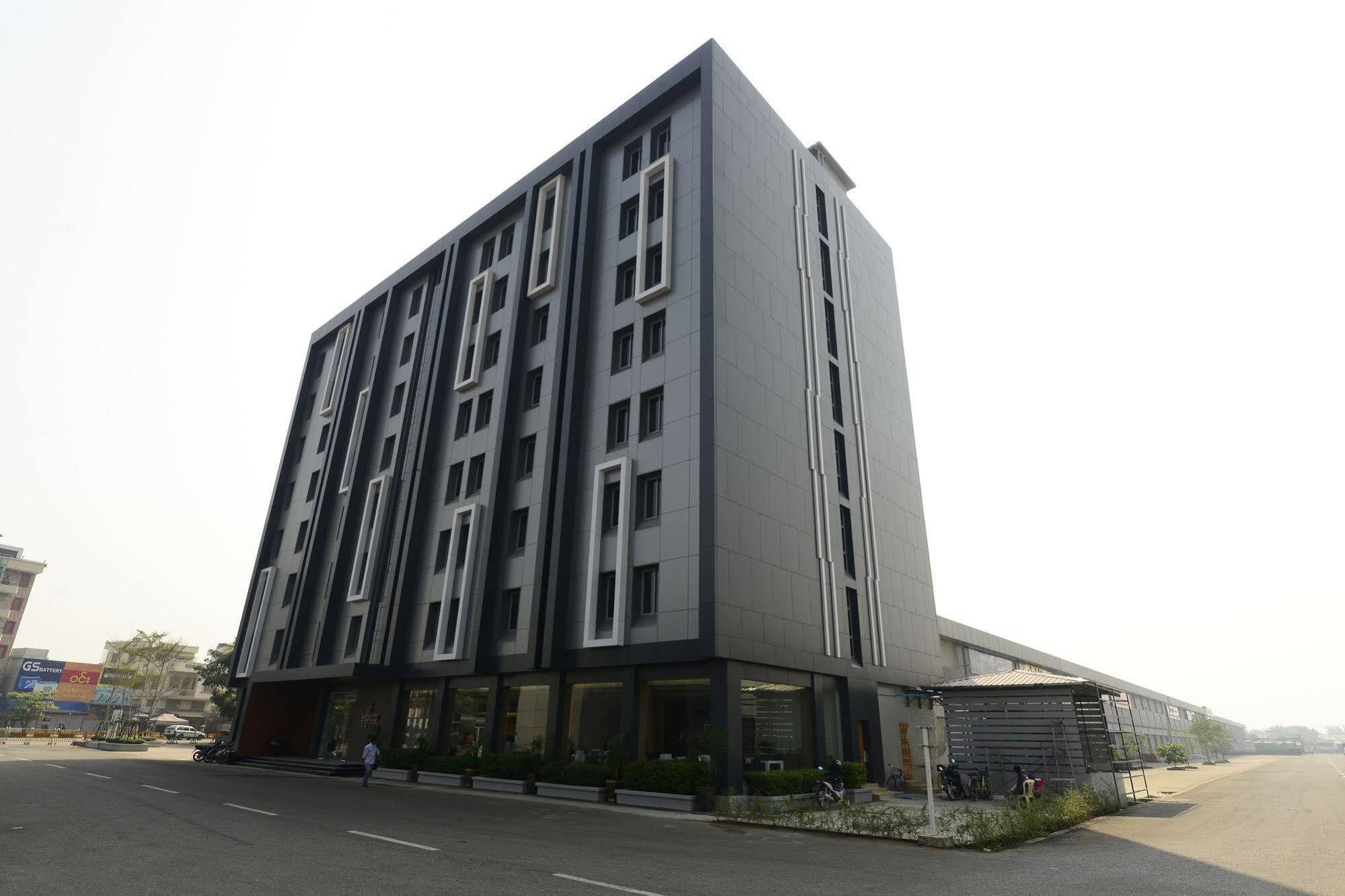 Holly Hotel Myanmar Yangon Exterior foto